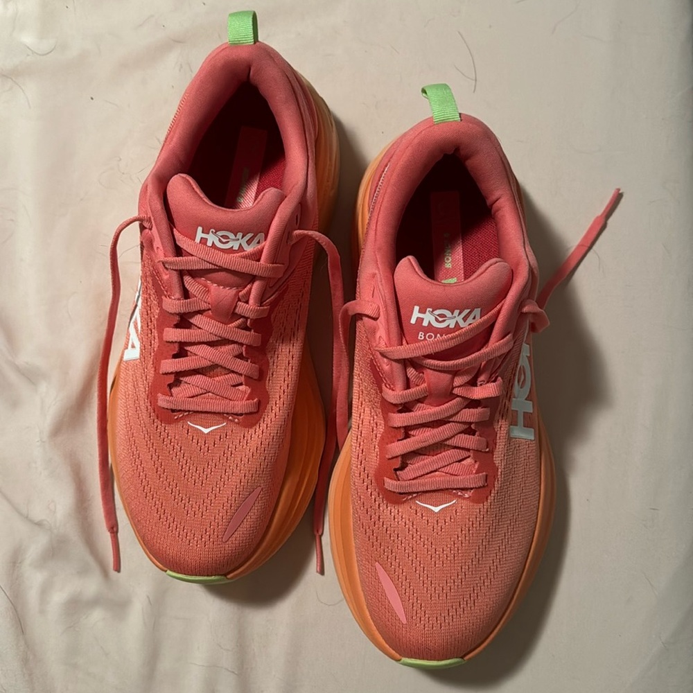 HOKA bondi 8
